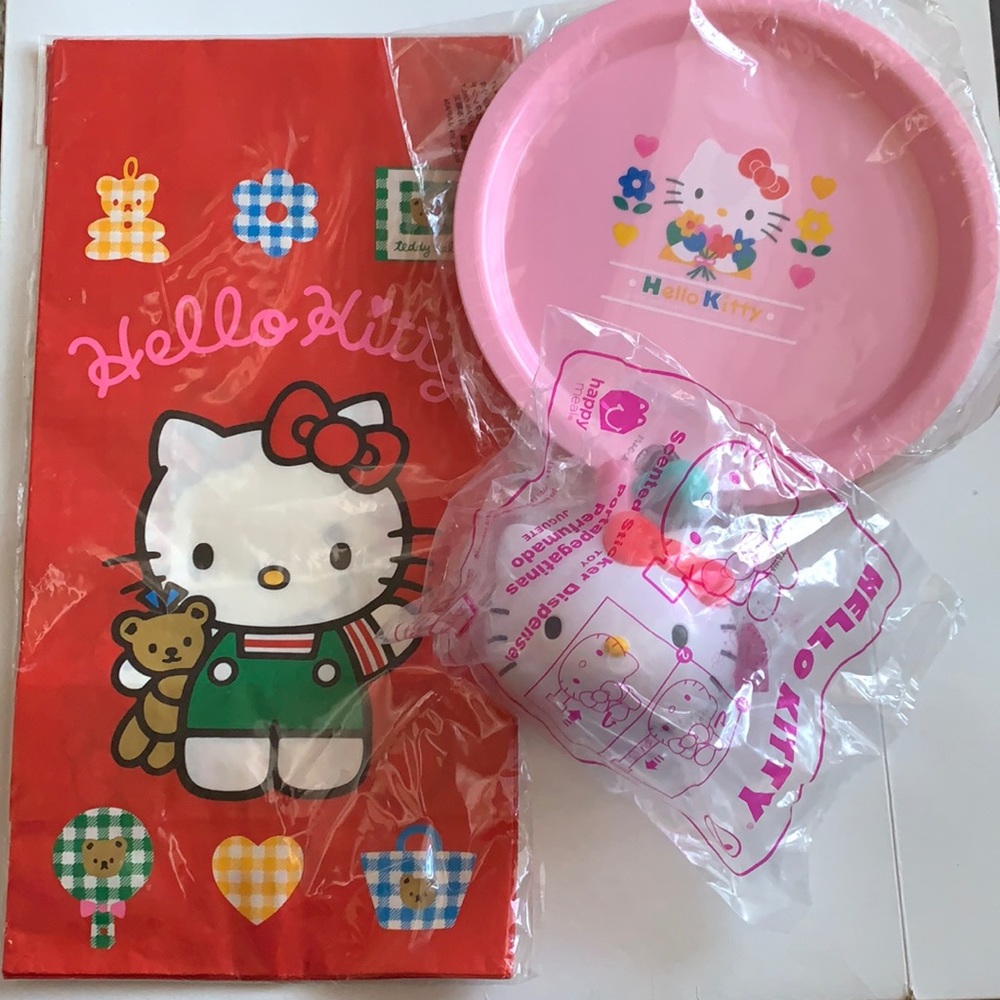 Hello Kitty Lot: Plastic Plates, Paper Bags, Scented Sticker Dispenser Frm Japan